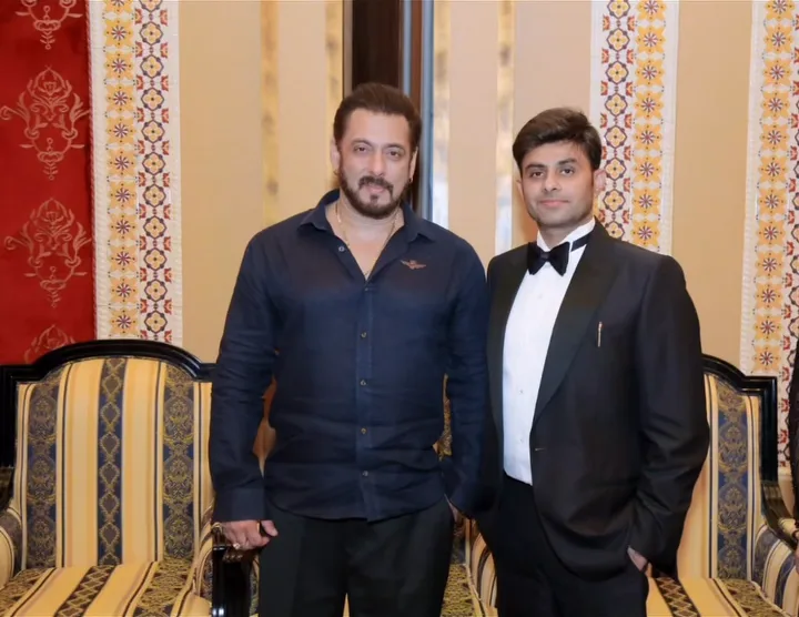 Maqsood Muhammed with Salman Khan at the launch of Bonito Residence